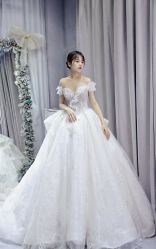 -LOVE SHINE婚纱·红鼎庄龙凤褂·妈妈装定制
