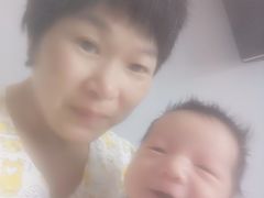 -爱的果实月嫂育婴师(世纪东方店)