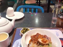 金奖卤鹅肉饭-陈鹏鹏潮汕菜(宝安机场T3航站楼店)