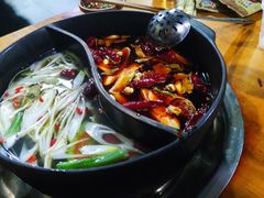 -灌县老妈砂锅串串香(万科红生活广场店)
