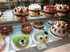 -花花卷卷·鲜食蛋糕(静安久光百货店)