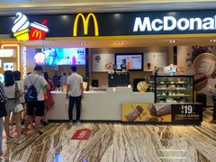 门面-麦当劳(新世纪环球中心店)