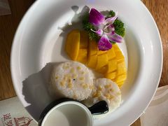 -暹罗酒肆泰餐厅酒吧