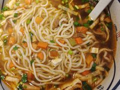 -陇上秦轩西安biangbiang面(朝龙汇店)