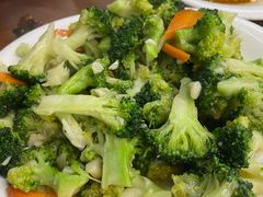 -东北四季饺子王(华山路店)