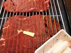 铺天盖地火牛寿司（2枚）-仙隐小鹿中華の日料(荣民龙首广场店)