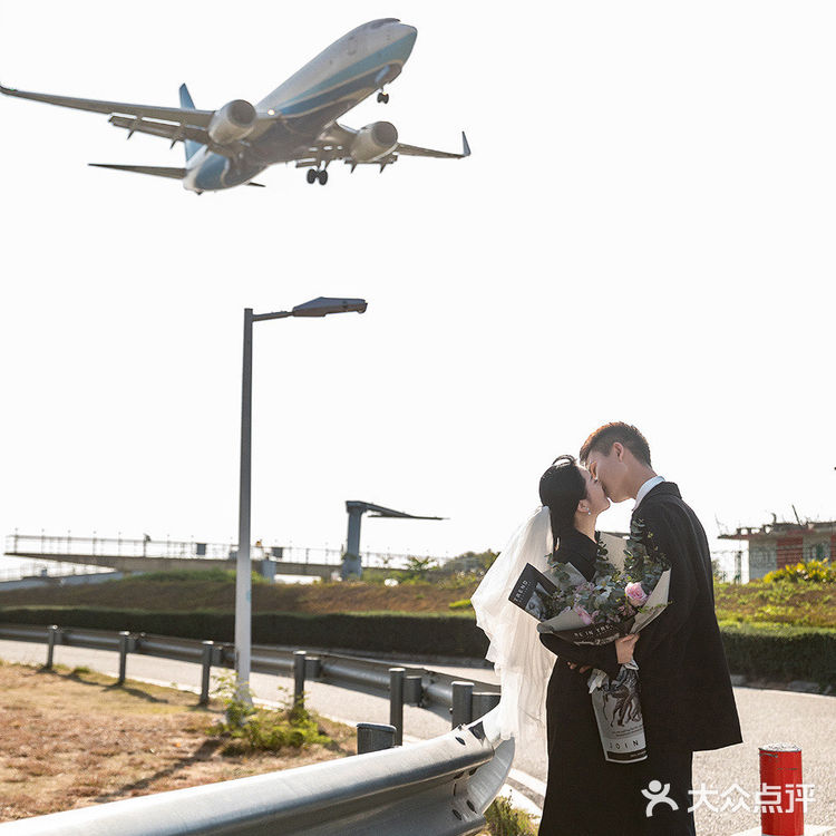 机场婚纱照
