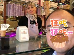 -Gelateria Dondoli