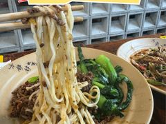 -方铲铲·成都板凳面(滨江银泰店)