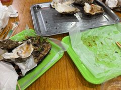 -蚝哥花姐湛江烤生蚝(美丽湾市场店)