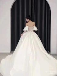 -予白婚纱礼服馆