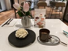 -潮一不贰·西式简餐·法式甜品(外滩店)