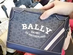 -广州周大福金融中心