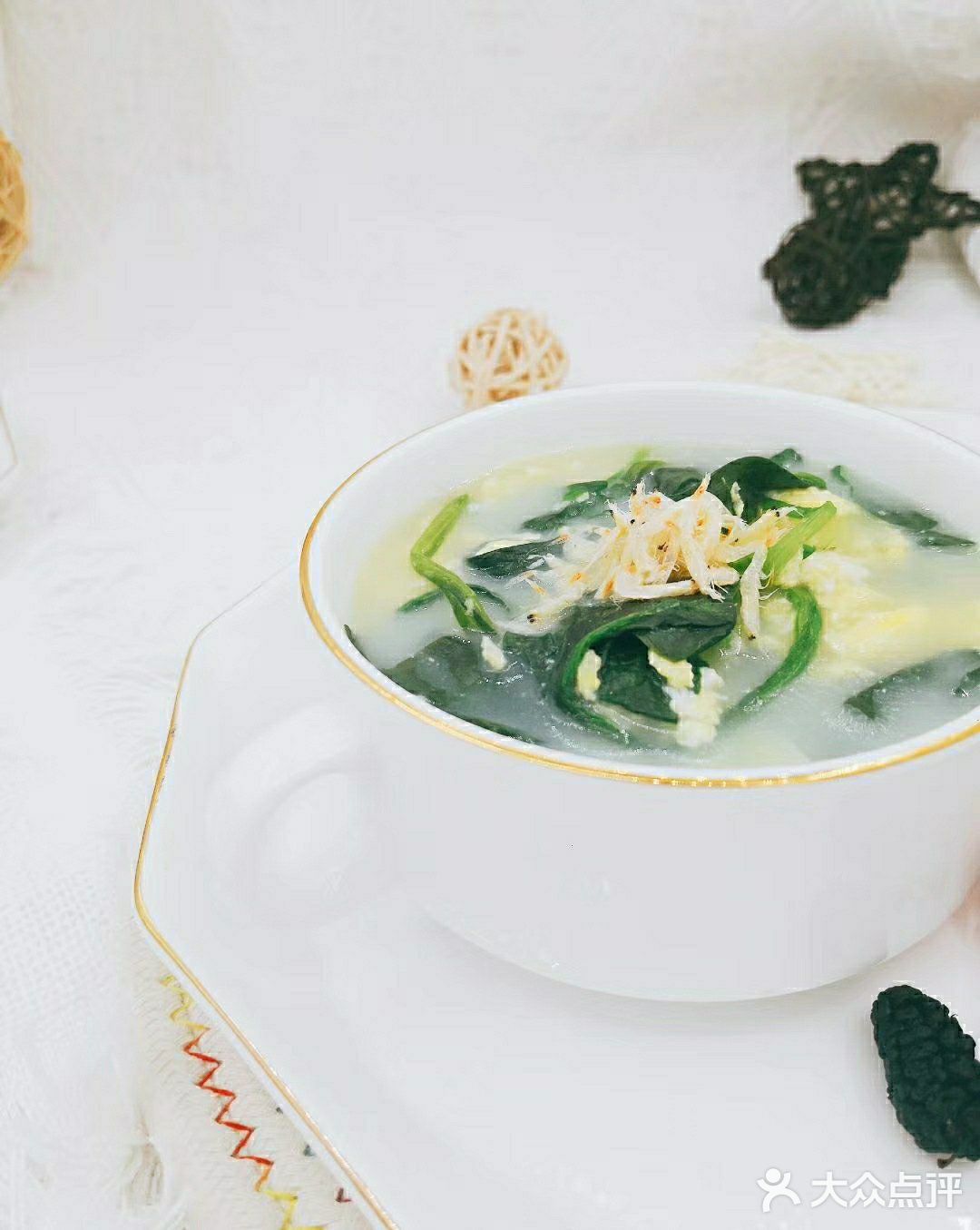 蛋白 : 藜麦+鸡蛋+肉松