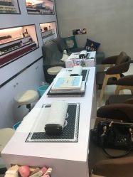 -美斯洛美甲美睫连锁店