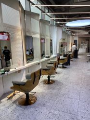 -PE SALON 