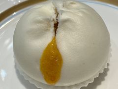 （小心）蛋黄流沙包-翠园(北京王府中环店)