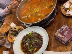 -亮欢寨酸汤鱼(沙冲路店)