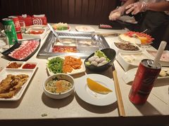 -海底捞火锅鲜切牛肉主题店(长寿路店)
