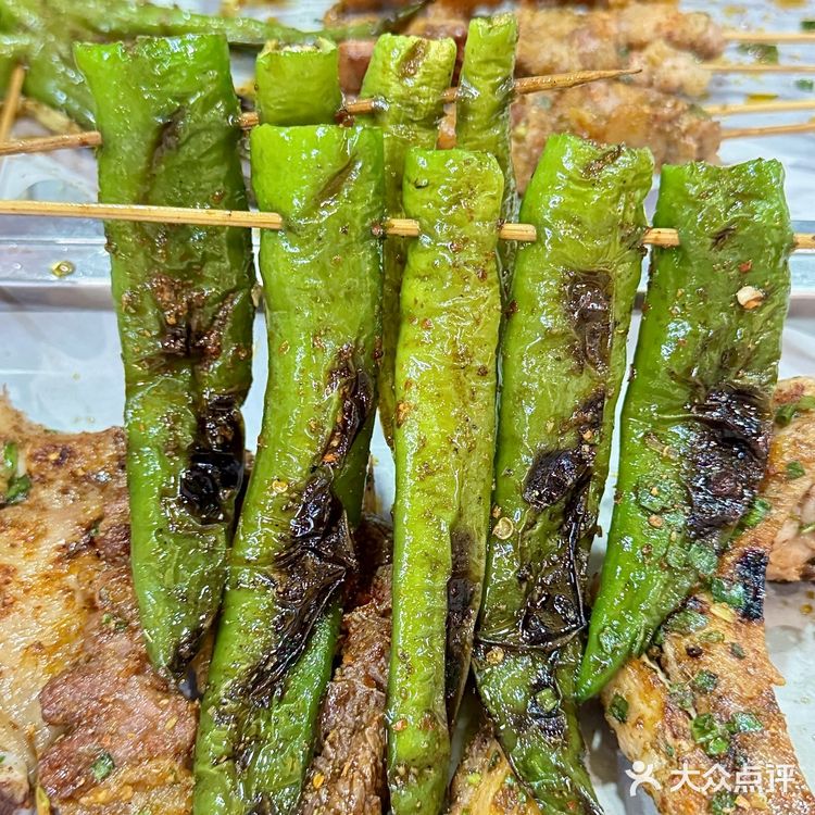 在长沙，只有这样的烧烤店才能赚我的💰