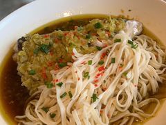 酱椒蒸鱼头配手工面-雀蓝川菜(奥体广场店)