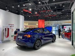 -TESLA 特斯拉(北京颐堤港体验店)