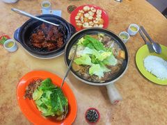 -直落玻璃（瓦煲）肉骨茶