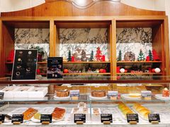 面包甜点陈列柜-WHEAT&BAKER-麥(凯德来福士店)