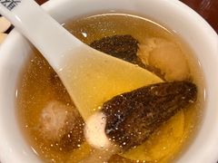 羊肚菌炖瘦肉-聚贤庄(万江店)