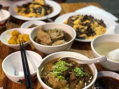 牛肉滑蛋饭-有章牛杂(石厦店)