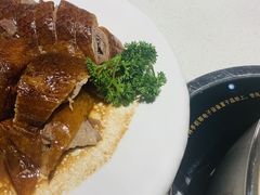 煲王烧鹅皇-煲王粤菜餐厅(中侨中心店)