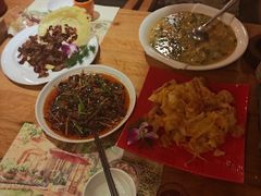 -月亮眼花园餐厅书吧酒吧