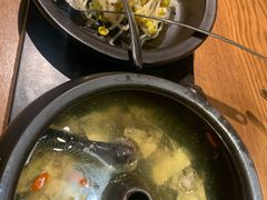 -云海肴·汽锅鸡·云南菜(天山百盛优客店)