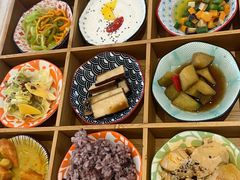 -轻蔬不用等·素食(江苏路店)
