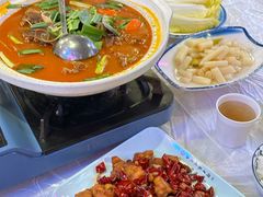 -霄汉牛三鲜湖北砂锅菜(万松园2店)