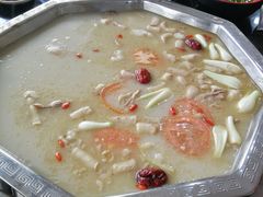 -金堂何记黑山羊羊肉店(泰康茗苑店)