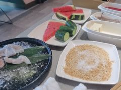 -海底捞火锅(新松江路生日主题店)