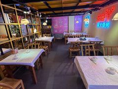 -霄汉牛三鲜湖北砂锅菜(万松园2店)
