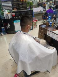 -阿兵荣辉美容理发有限公司