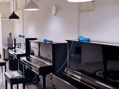 -梅纳·钢琴声乐架子鼓Mena Music(双井店)