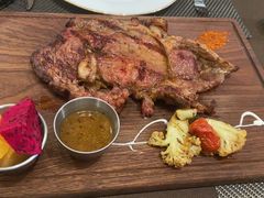 -悦享绿山墙西餐厅