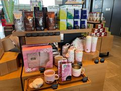 零售区-星巴克(成都东站店)