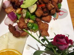 -老滇山寨•云南特色菜•地方菜•民族风情歌舞表演(金碧店)