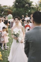 点击看大图 -予白婚纱礼服馆