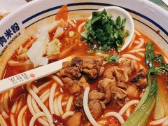 -鑫花溪牛肉米粉(东环大润发店)