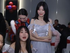 -南京悦客假日酒店