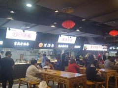 大堂-八一好吃街·高品美食广场