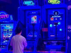 -大鲁阁X运动玩乐园·保龄球·团建·生日派对(滨江宝龙城市广场店)