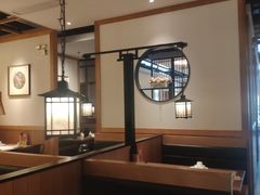 卡座-江渔儿酸菜鱼·拔草餐厅(虎门君乐汇店)