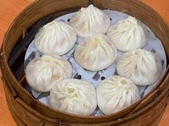-莱莱小笼·乔艾
